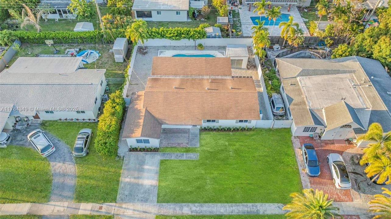 Недавно продано: $699,000 (4 спален, 3 ванн, 1443 Квадратных фут)