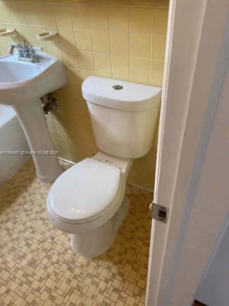 最近租的: $2,390 (3 贝兹, 1 浴室, 1399 平方英尺)