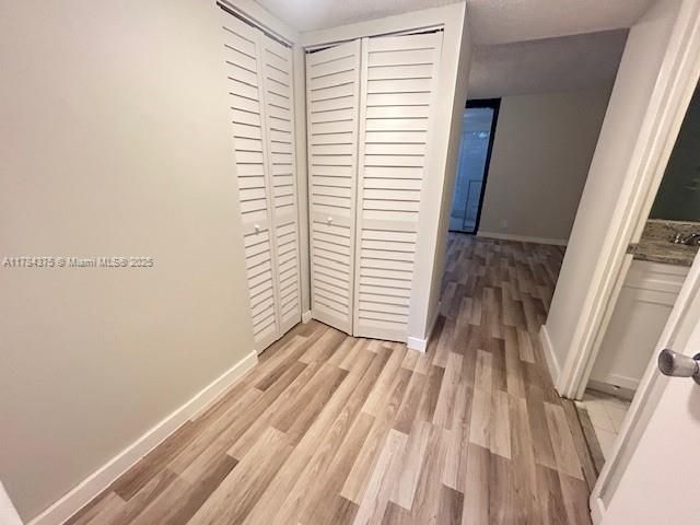 Vendido Recientemente: $224,900 (2 camas, 2 baños, 1170 Pies cuadrados)