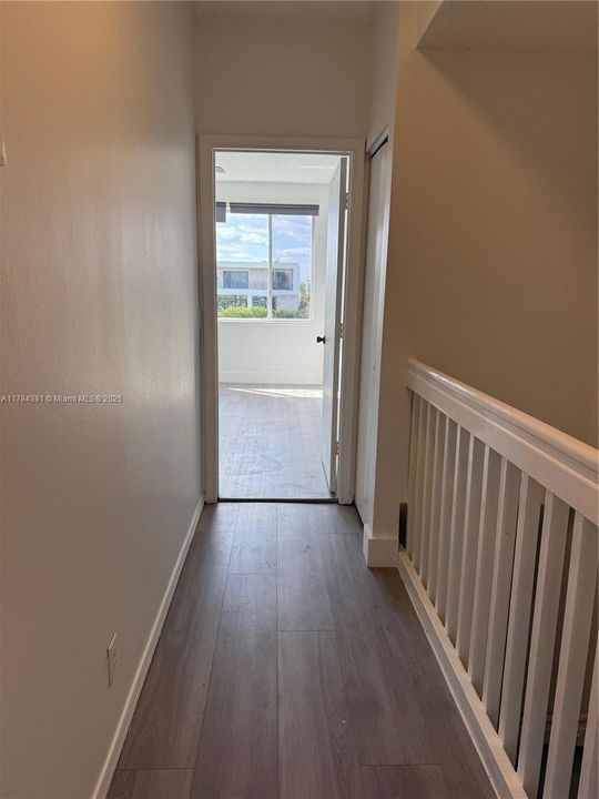 Recently Rented: $2,550 (2 beds, 2 baths, 1110 Square Feet)