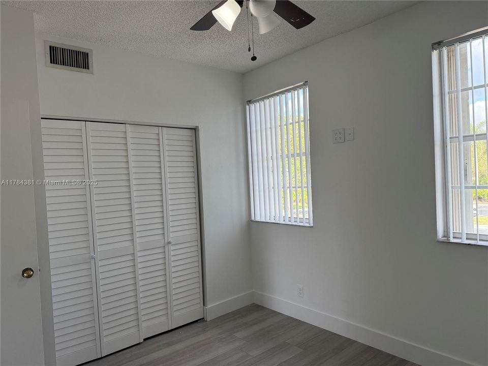 Recently Rented: $2,550 (2 beds, 2 baths, 1110 Square Feet)