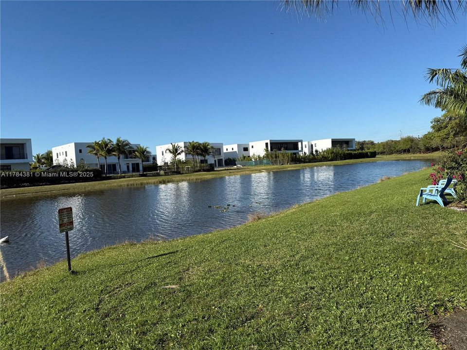 Recently Rented: $2,550 (2 beds, 2 baths, 1110 Square Feet)