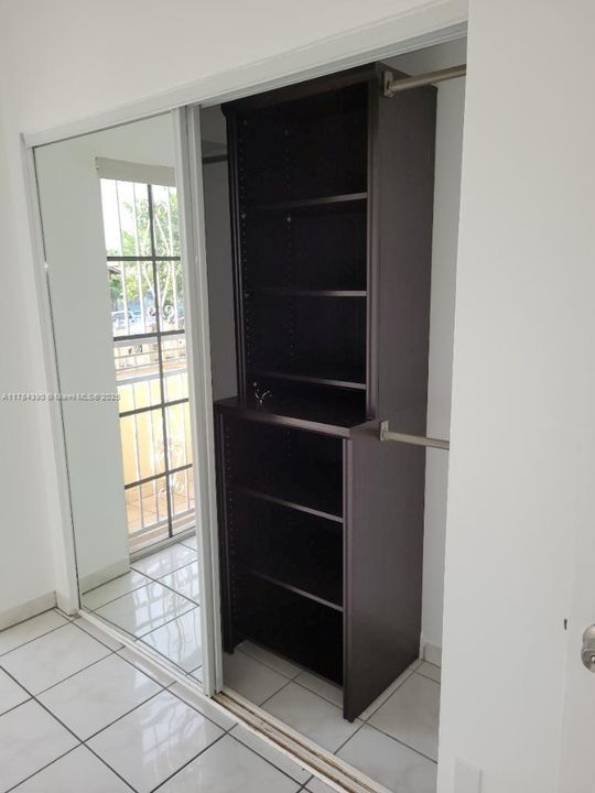 Recently Rented: $2,000 (2 beds, 1 baths, 600 Square Feet)