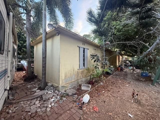 Vendido Recientemente: $395,000 (3 camas, 1 baños, 1623 Pies cuadrados)