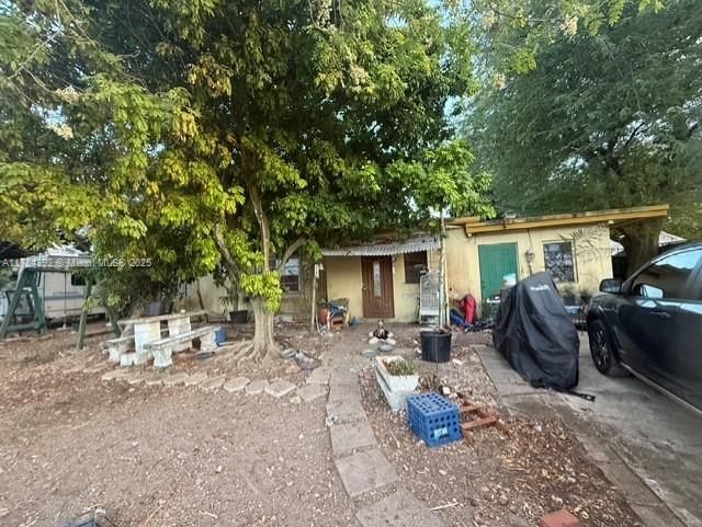 Vendido Recientemente: $395,000 (3 camas, 1 baños, 1623 Pies cuadrados)