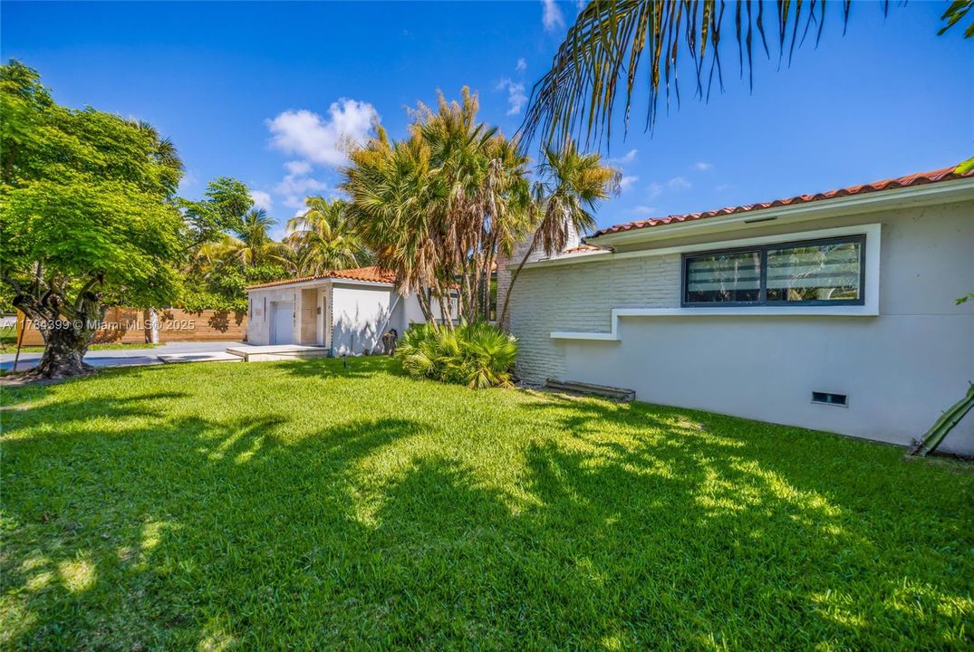 For Sale: $5,400,000 (4 beds, 4 baths, 3454 Square Feet)