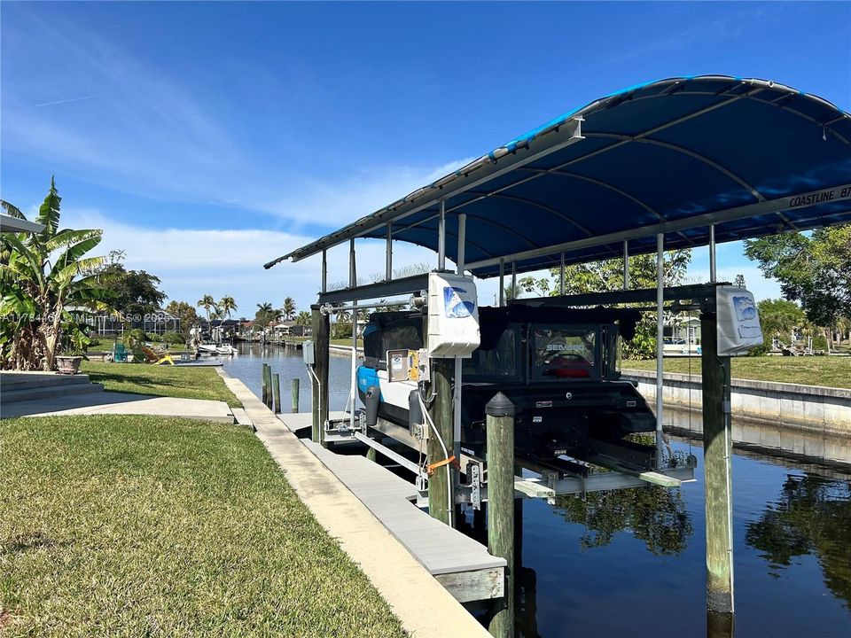 For Sale: $560,000 (3 beds, 2 baths, 2000 Square Feet)