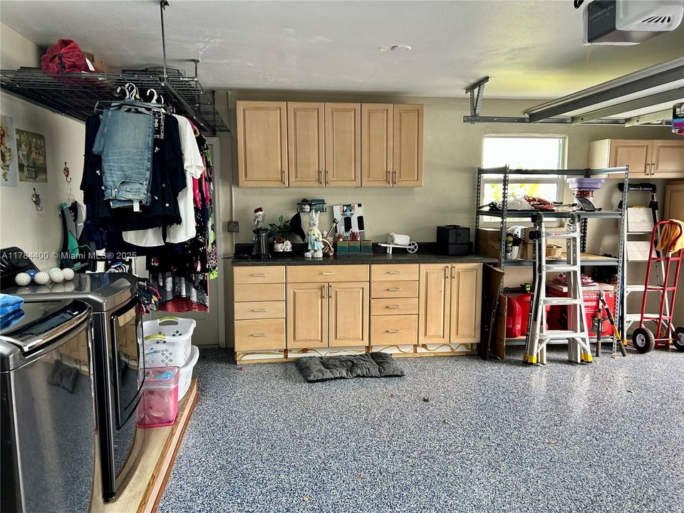 For Sale: $560,000 (3 beds, 2 baths, 2000 Square Feet)