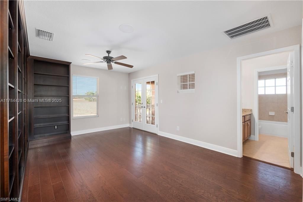 Recently Sold: $525,000 (3 beds, 2 baths, 2413 Square Feet)