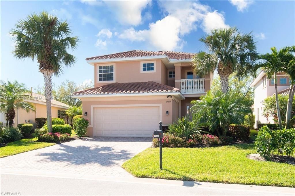 Recently Sold: $525,000 (3 beds, 2 baths, 2413 Square Feet)