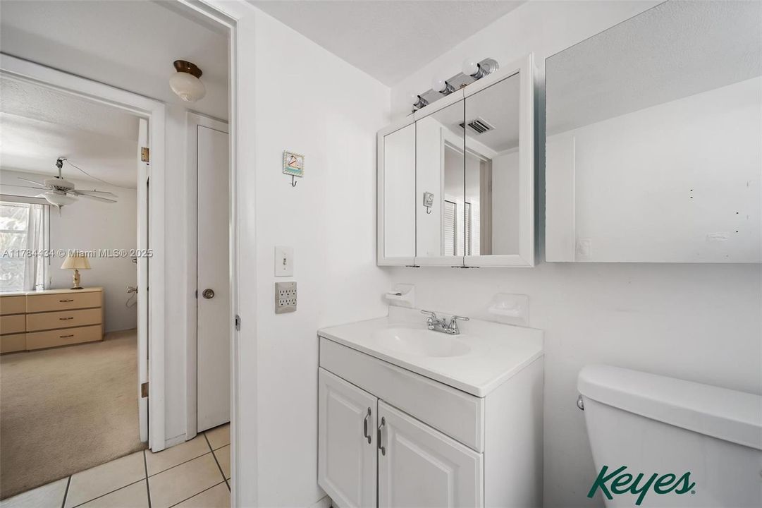 For Sale: $110,000 (2 beds, 2 baths, 840 Square Feet)