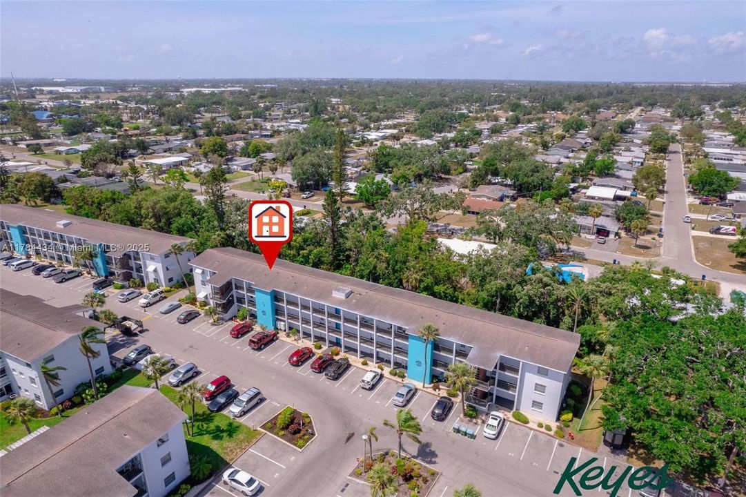 For Sale: $110,000 (2 beds, 2 baths, 840 Square Feet)