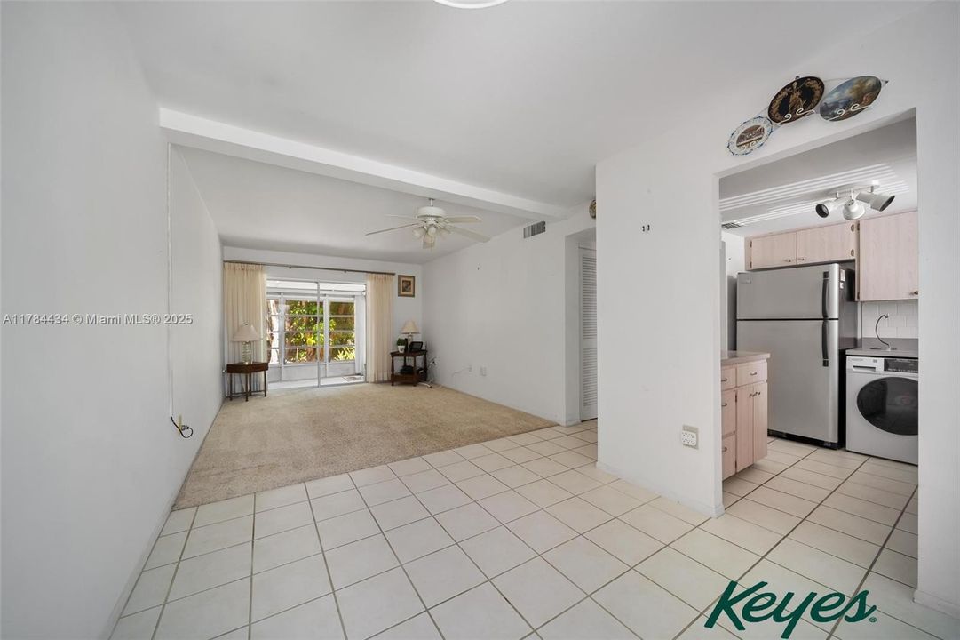 For Sale: $110,000 (2 beds, 2 baths, 840 Square Feet)