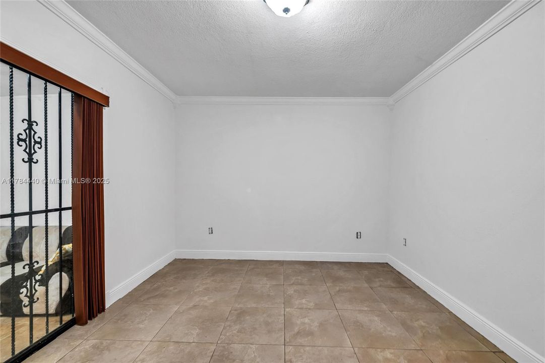 Recently Sold: $207,000 (1 beds, 1 baths, 528 Square Feet)