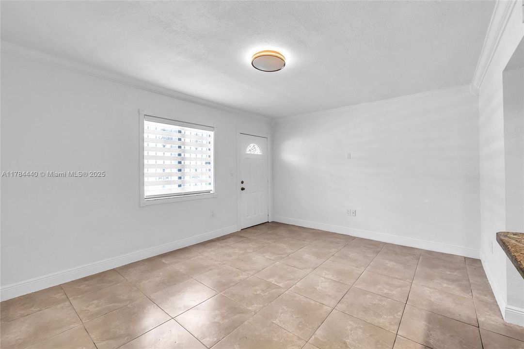 Recently Sold: $207,000 (1 beds, 1 baths, 528 Square Feet)