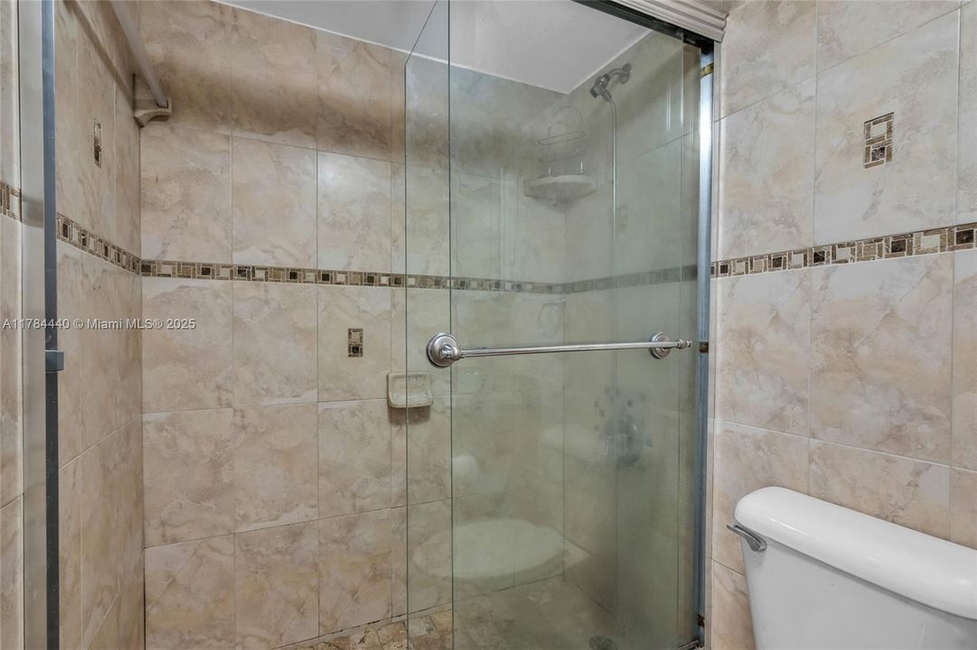 Recently Sold: $207,000 (1 beds, 1 baths, 528 Square Feet)