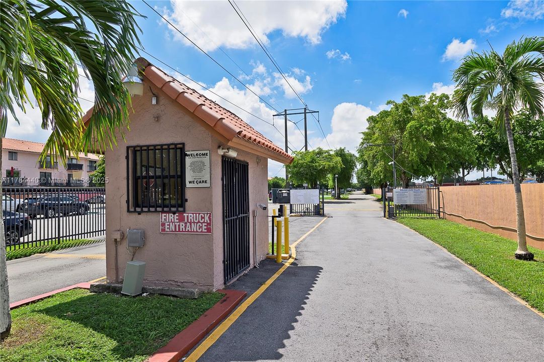 Recently Sold: $207,000 (1 beds, 1 baths, 528 Square Feet)