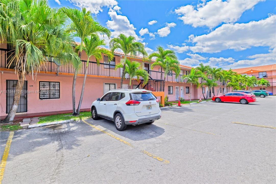 Recently Sold: $207,000 (1 beds, 1 baths, 528 Square Feet)