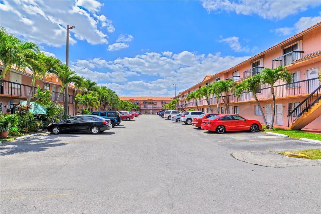 Recently Sold: $207,000 (1 beds, 1 baths, 528 Square Feet)