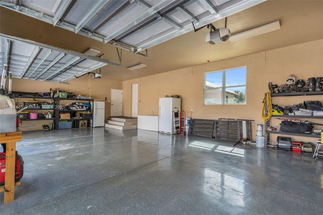 Active With Contract: $1,299,900 (4 beds, 3 baths, 3092 Square Feet)