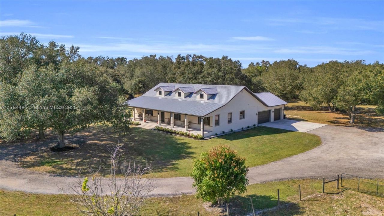 Active With Contract: $1,299,900 (4 beds, 3 baths, 3092 Square Feet)