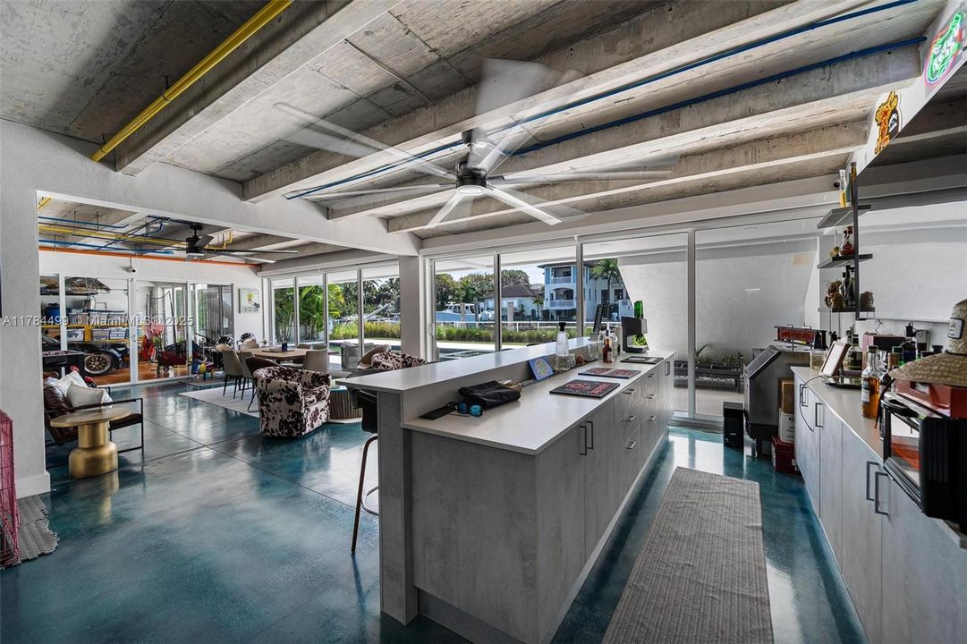 For Sale: $19,700,000 (6 beds, 7 baths, 6810 Square Feet)