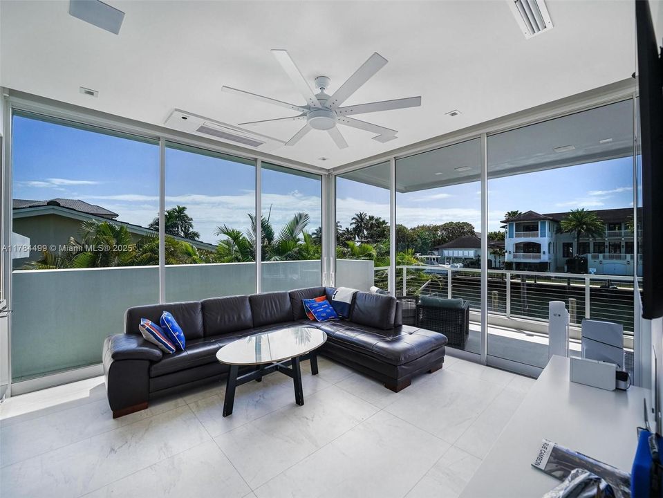 For Sale: $19,700,000 (6 beds, 7 baths, 6810 Square Feet)