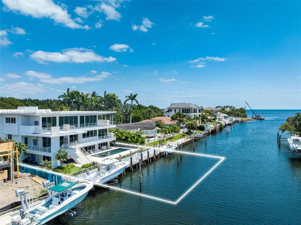 For Sale: $19,700,000 (6 beds, 7 baths, 6810 Square Feet)