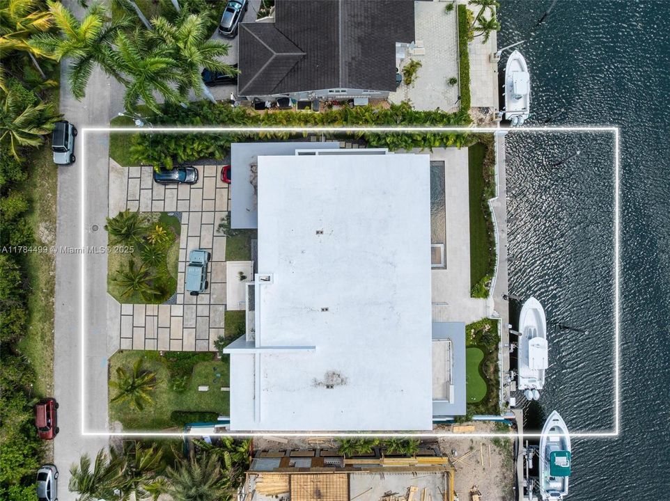 For Sale: $19,700,000 (6 beds, 7 baths, 6810 Square Feet)