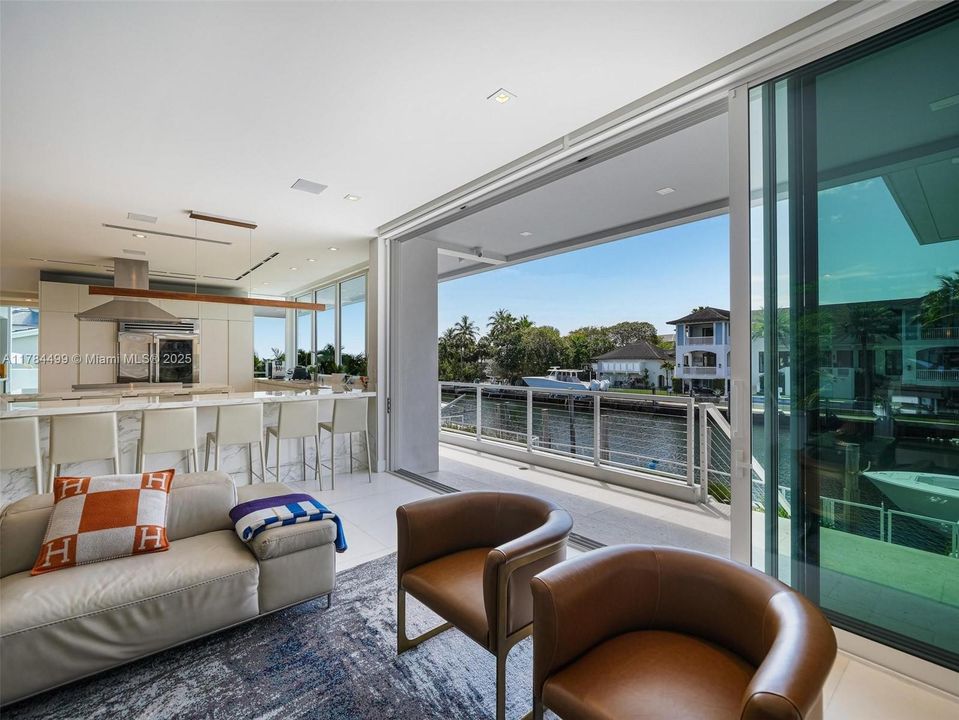 For Sale: $19,700,000 (6 beds, 7 baths, 6810 Square Feet)