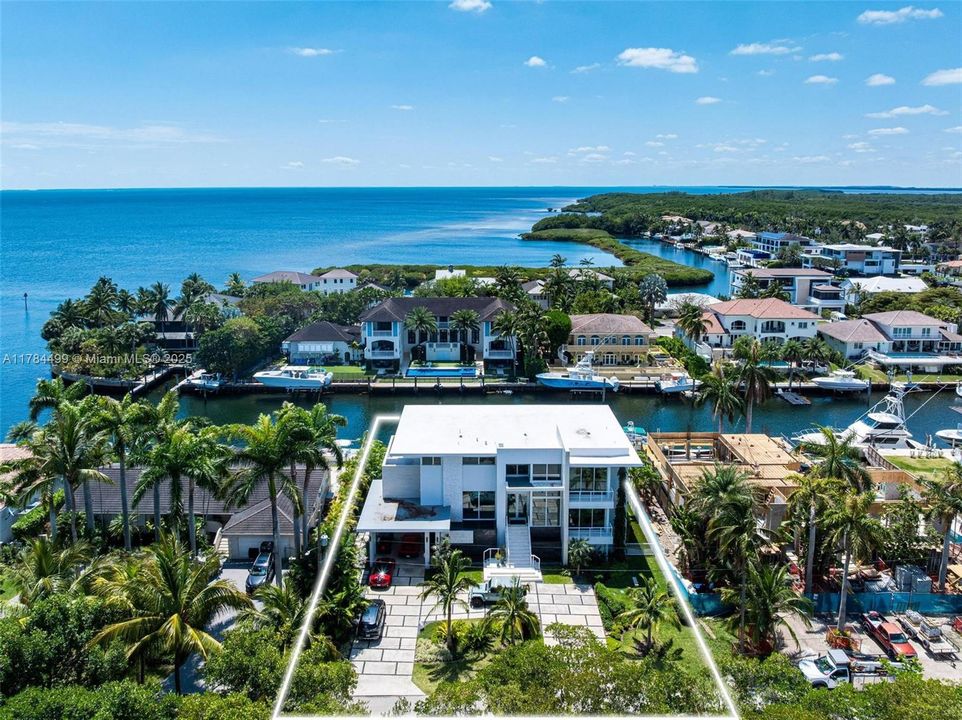 For Sale: $19,700,000 (6 beds, 7 baths, 6810 Square Feet)