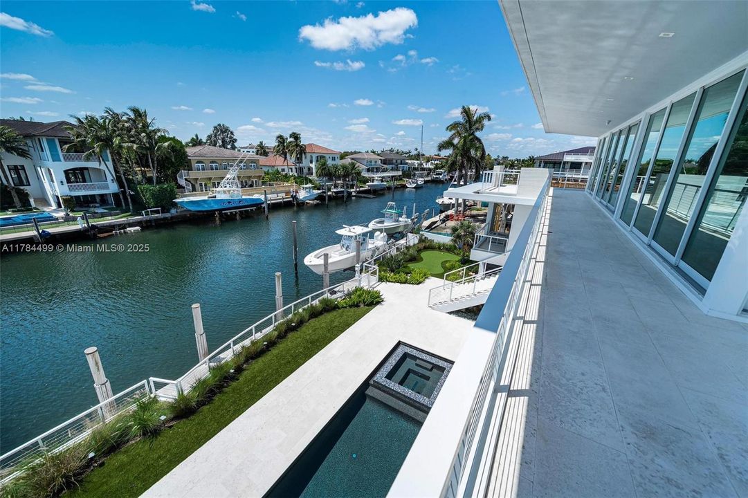 For Sale: $19,700,000 (6 beds, 7 baths, 6810 Square Feet)