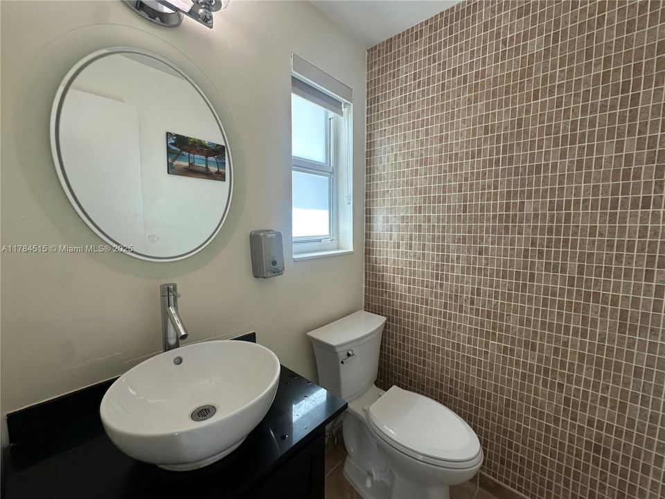 最近租的: $4,195 (3 贝兹, 2 浴室, 1632 平方英尺)