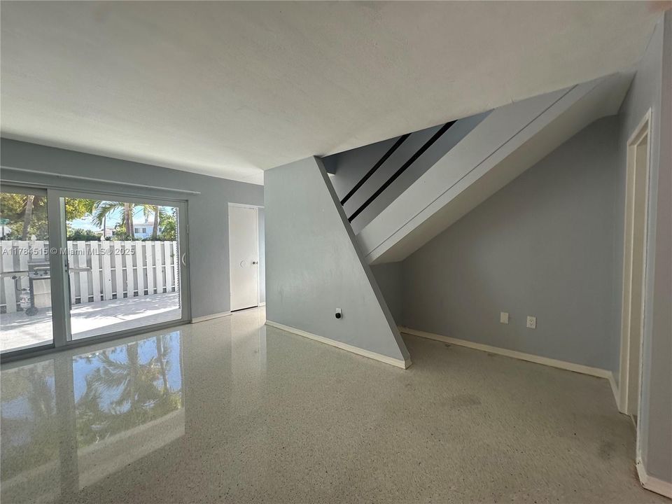 最近租的: $4,195 (3 贝兹, 2 浴室, 1632 平方英尺)