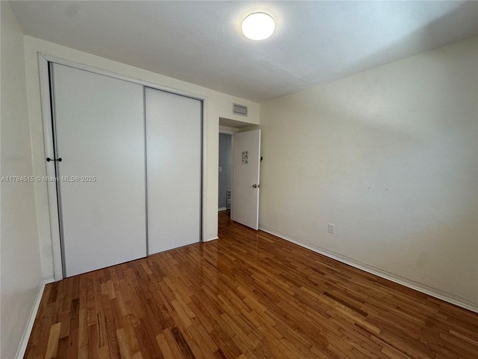 最近租的: $4,195 (3 贝兹, 2 浴室, 1632 平方英尺)