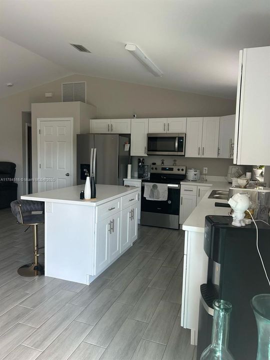 Recently Rented: $2,400 (4 beds, 2 baths, 0 Square Feet)