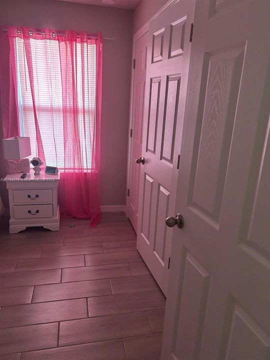 Recently Rented: $2,400 (4 beds, 2 baths, 0 Square Feet)