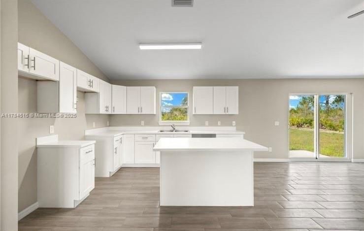 Recently Rented: $2,400 (4 beds, 2 baths, 0 Square Feet)