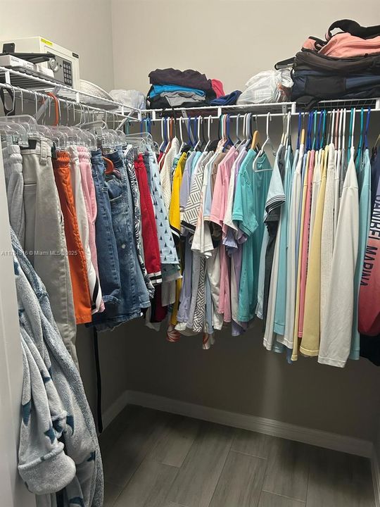 Recently Rented: $2,400 (4 beds, 2 baths, 0 Square Feet)