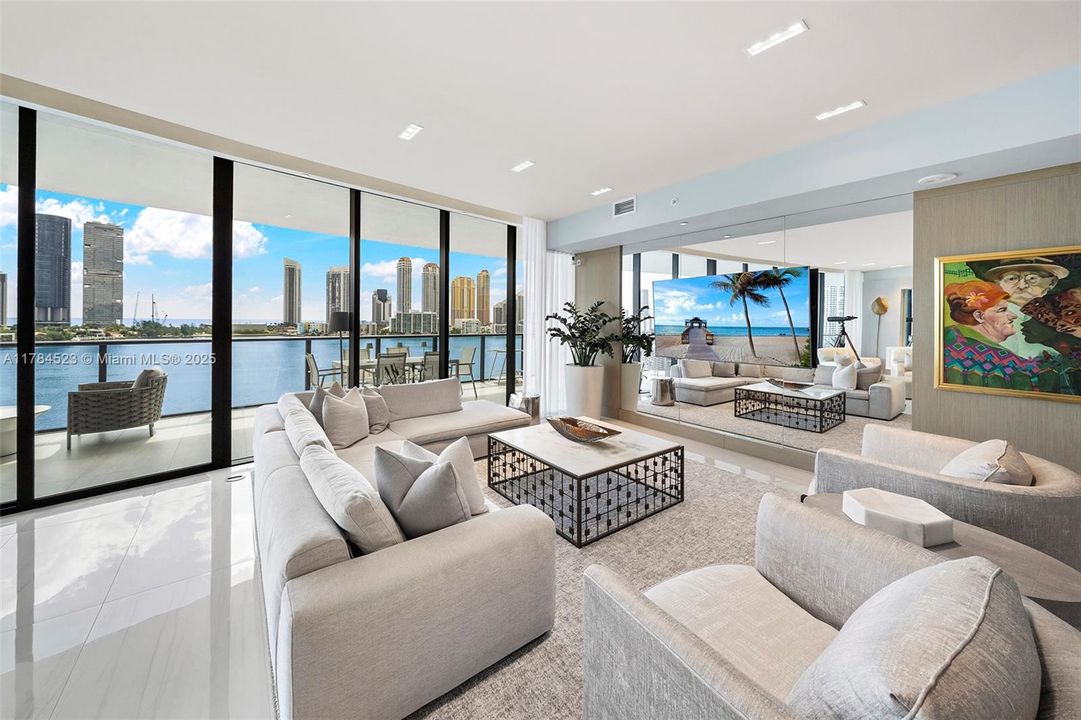 Recently Sold: $3,750,000 (4 beds, 5 baths, 3461 Square Feet)