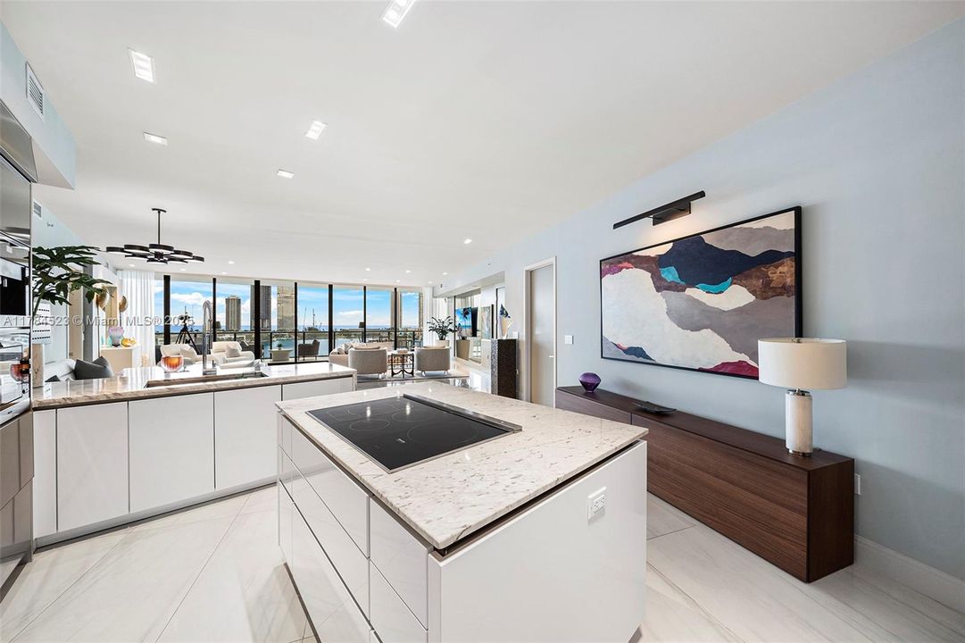 Recently Sold: $3,750,000 (4 beds, 5 baths, 3461 Square Feet)