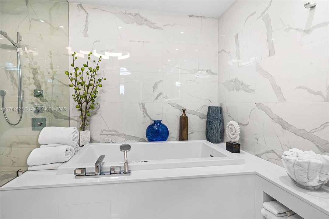 Recently Sold: $3,750,000 (4 beds, 5 baths, 3461 Square Feet)