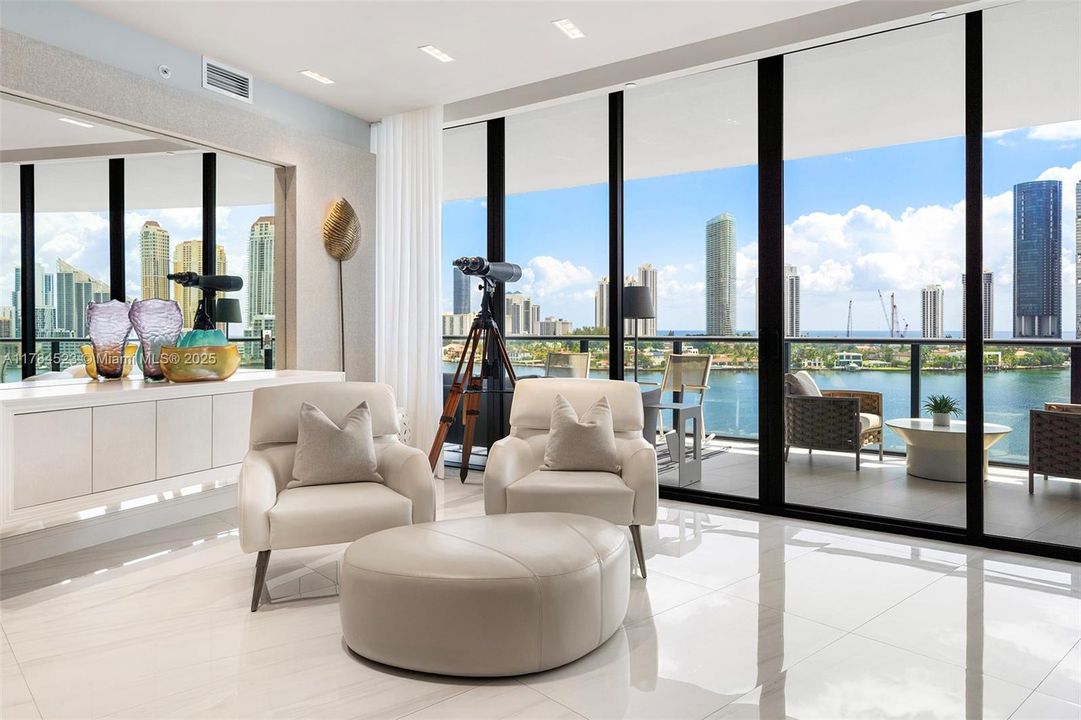 Recently Sold: $3,750,000 (4 beds, 5 baths, 3461 Square Feet)