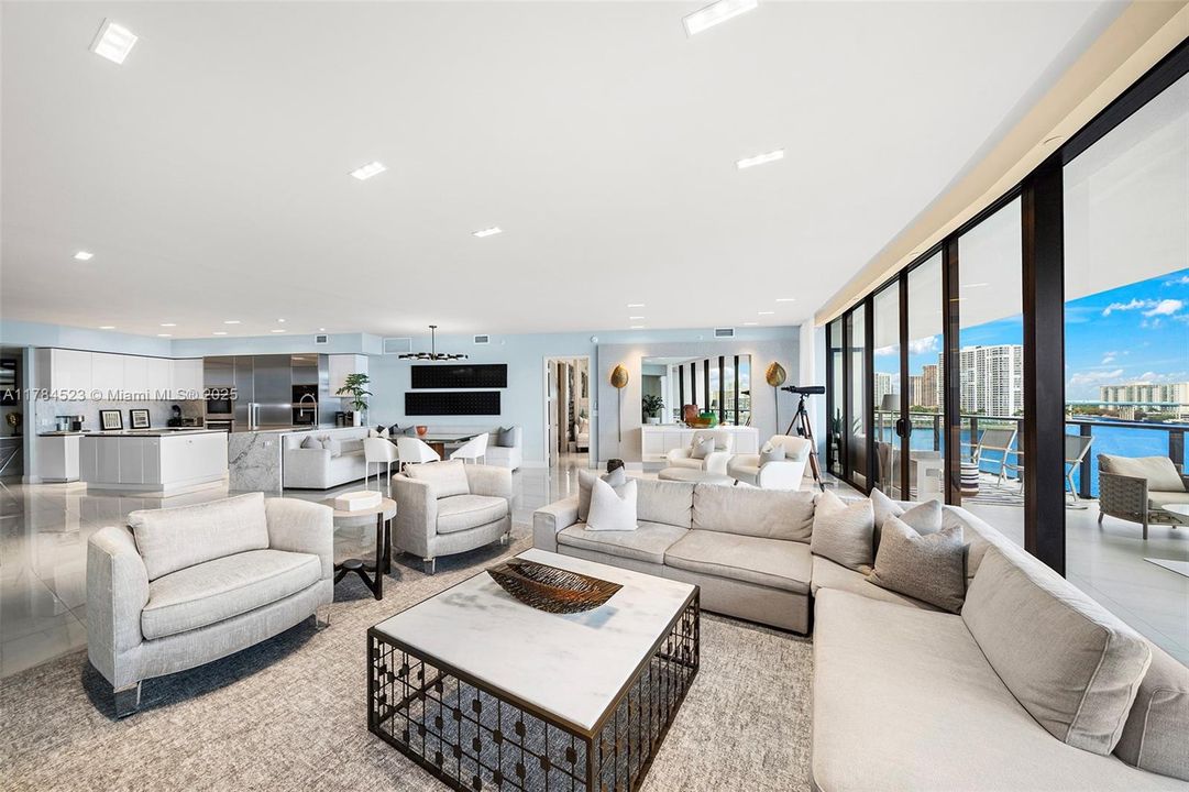Recently Sold: $3,750,000 (4 beds, 5 baths, 3461 Square Feet)