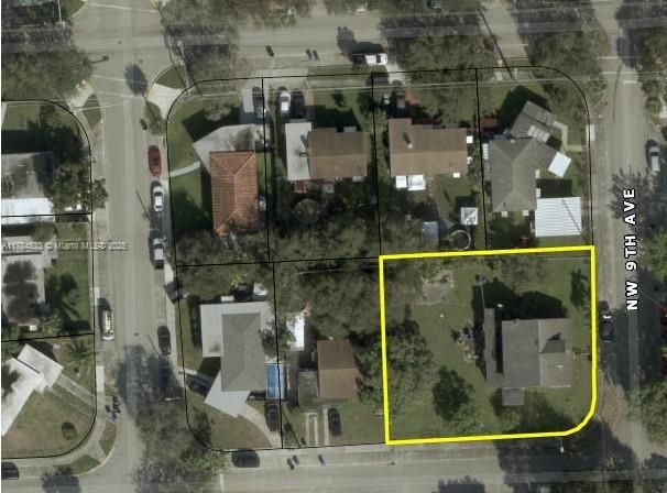 合同活跃: $650,000 (7 贝兹, 3 浴室, 2986 平方英尺)