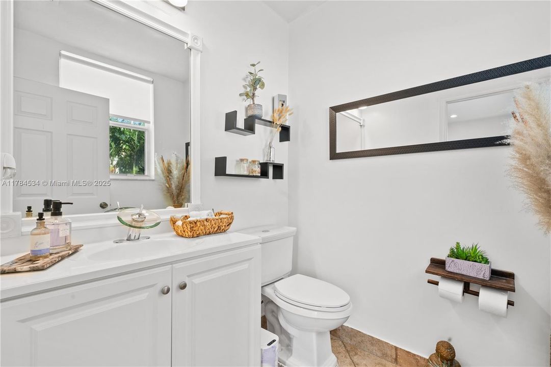 Недавно продано: $630,000 (5 спален, 3 ванн, 2552 Квадратных фут)