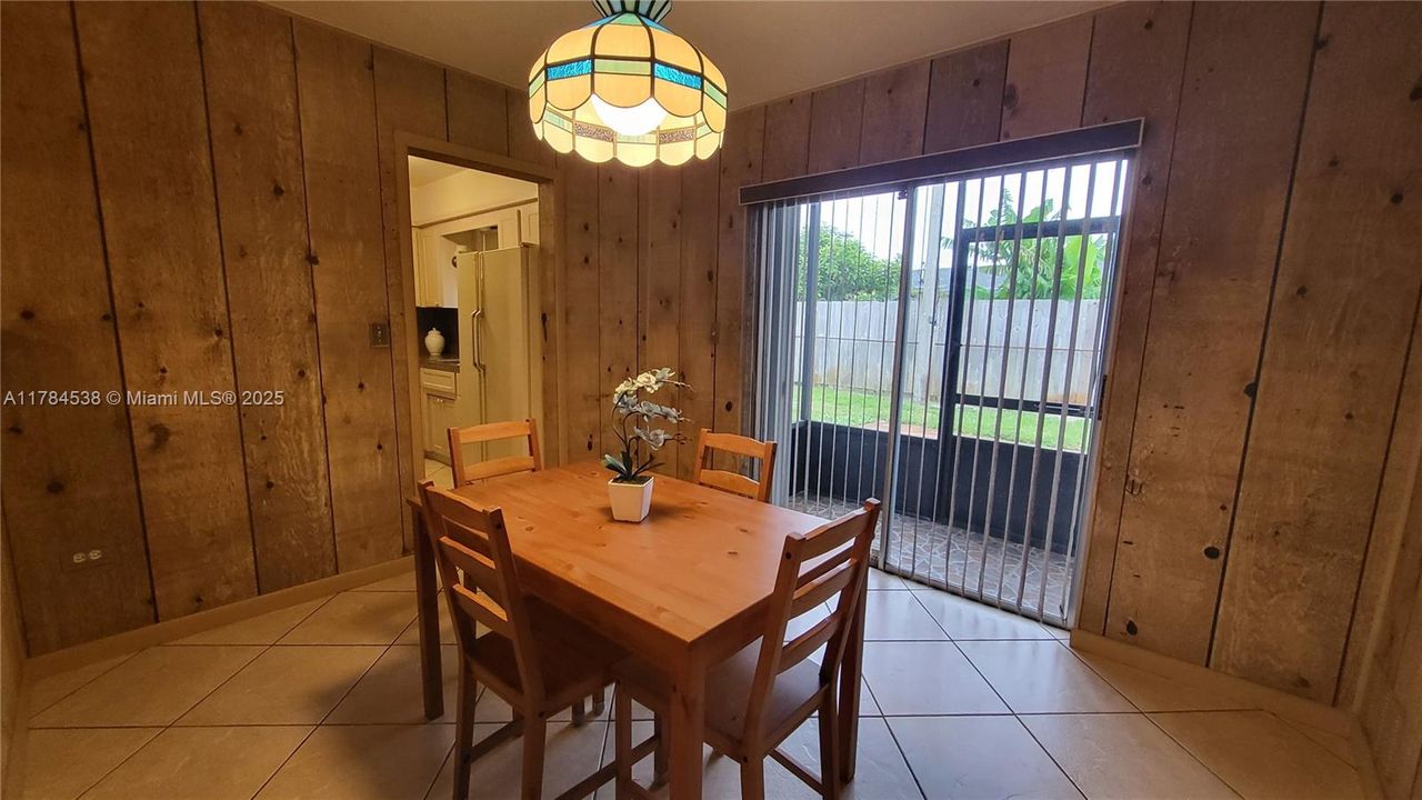 For Sale: $450,000 (3 beds, 1 baths, 1364 Square Feet)