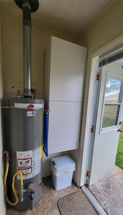 Gas water heater