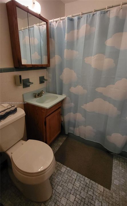 For Sale: $450,000 (3 beds, 1 baths, 1364 Square Feet)