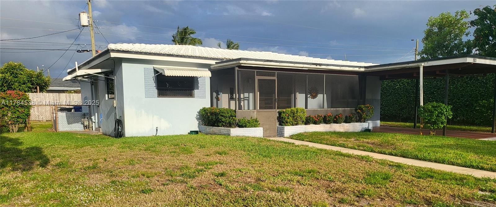 For Sale: $450,000 (3 beds, 1 baths, 1364 Square Feet)